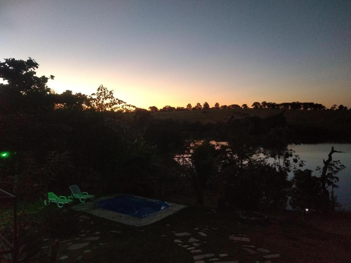 Casa Com Piscina Fundo Pra Represa E Ar Condicionado Casinhabrancadevaranda Ijaci Экстерьер фото