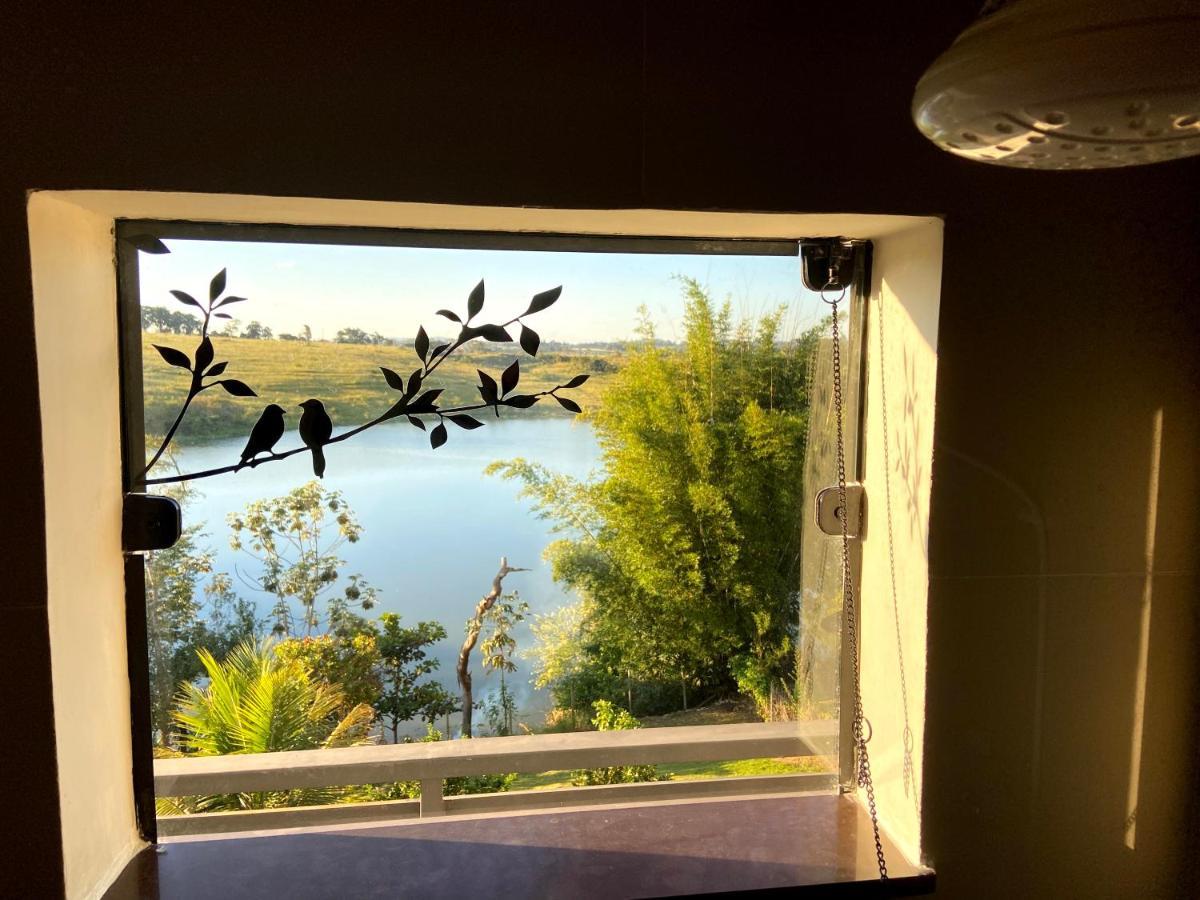Casa Com Piscina Fundo Pra Represa E Ar Condicionado Casinhabrancadevaranda Ijaci Экстерьер фото