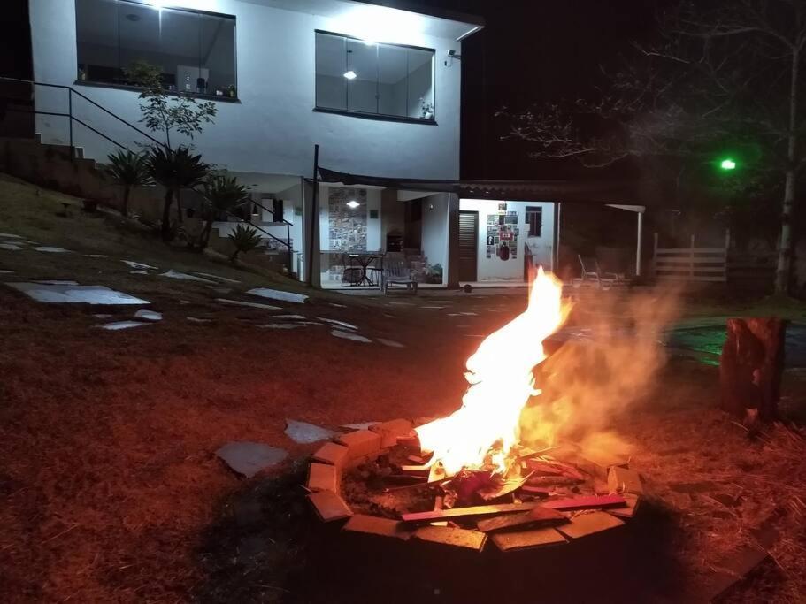 Casa Com Piscina Fundo Pra Represa E Ar Condicionado Casinhabrancadevaranda Ijaci Экстерьер фото